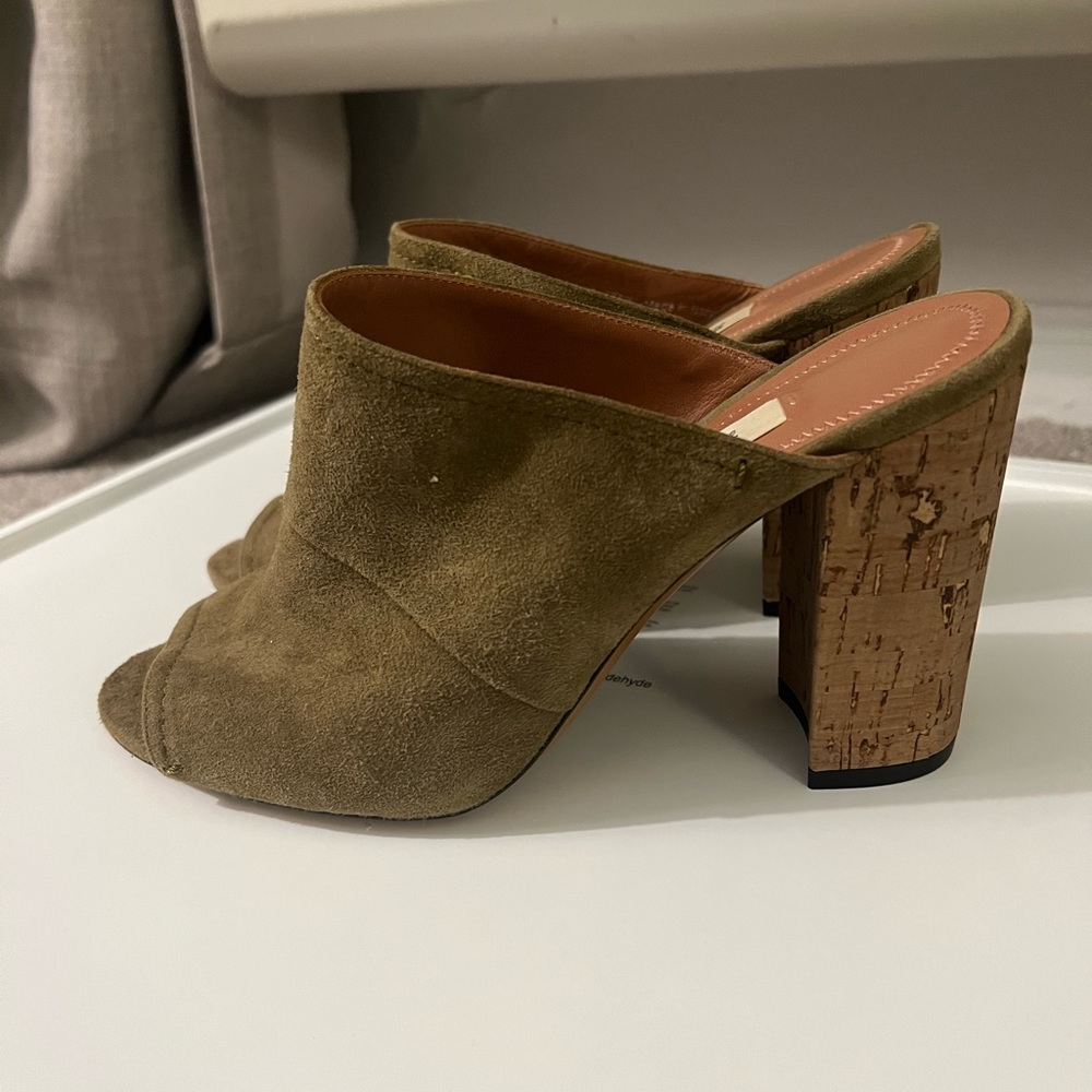 Bally Chiton heels
